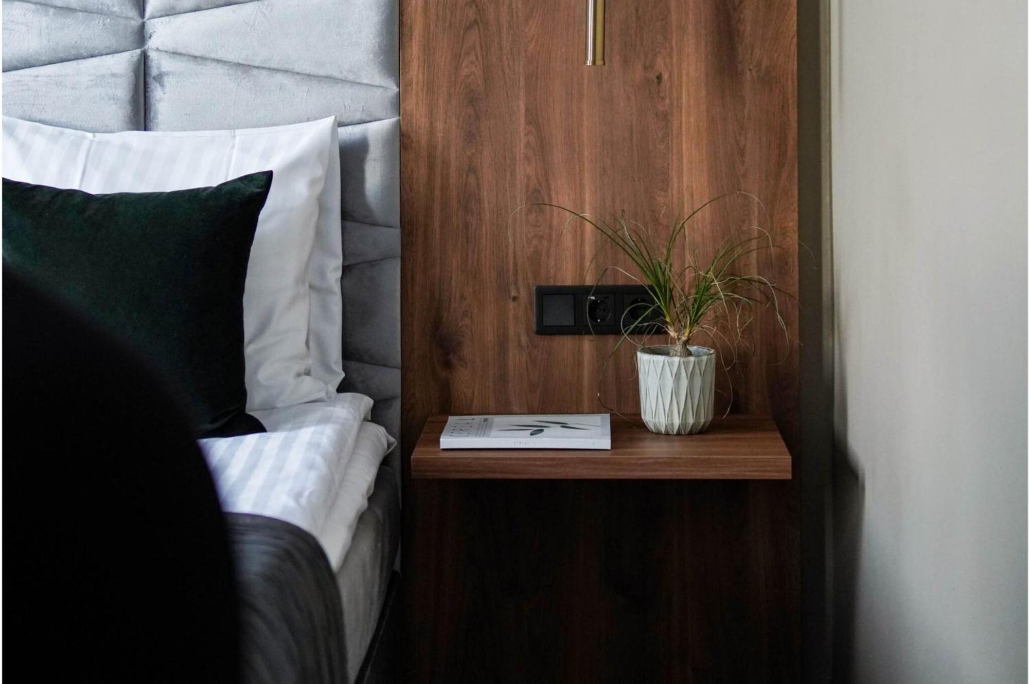 Asby Hotell 哈尔斯塔哈马 外观 照片