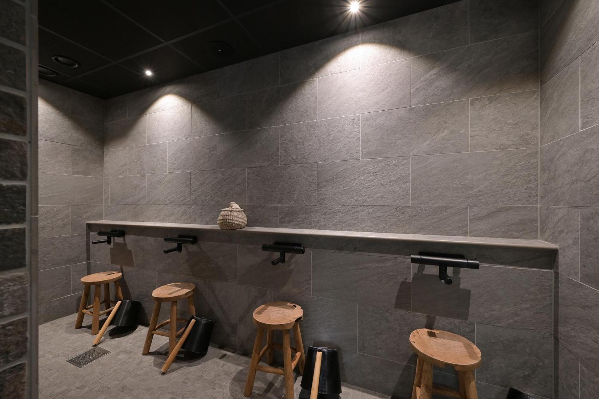 Asby Hotell 哈尔斯塔哈马 外观 照片